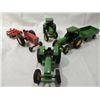 Image 1 : 6PC DIECAST TRACTORS JOHN DEERE/INTERNATIONAL