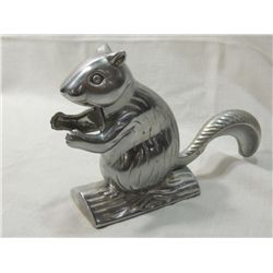 METAL SQUIRREL NUTCRACKER