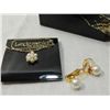 Image 1 : WOMANS FASHION JEWLERY PEARL EARRINGS & NECKLACE