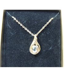 WOMANS FASHION GOLD TONE TEAR DROP NECKLACE