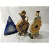 Image 2 : LOT 3 VINTAGE JIM BEAM WHISKEY CERAMIC DECANTER: