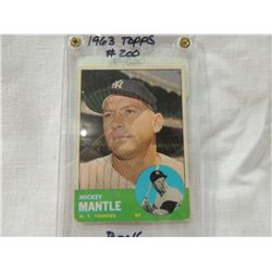 1963 TOPPS #200 MICKEY MANTLE BASEBALL CARD
