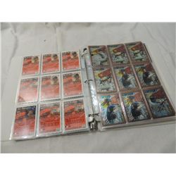 400+ 1990S TOPPS BASEBALL PLAYER CARDS IN BINDER