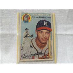 1954 TOPPS #30 BASEBALL PLAYER CARD ED MATHEWS