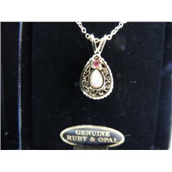 WOMANS NECKLACE NEW RUBY & OPAL GOLD TONE