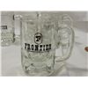 Image 1 : LOT 10 VEGAS HOTEL CHAMPAGNE AND BEER GLASSES