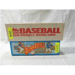 LOT 2 DONRUSS/ FLEER TRADING CARDS