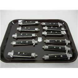 11 Switchblade Combs