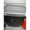 Image 2 : Universal Paper Shredder
