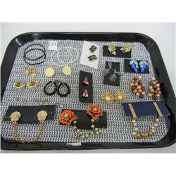 Lot of Fashion Earrings