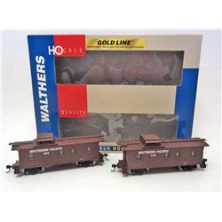 WALTHERS GOLD LINE CABOOSE RAILROAD CARS