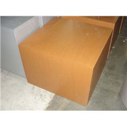 MAPLE 30"X30" CUBE STYLE RECEPTION TABLE