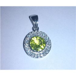 2.200g Pendant of Peridot and CZ Sterling 925 Silver