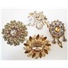 Image 1 : LOT OF 4 COSTUME JEWELRY BROOCHES