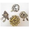 Image 2 : LOT OF 4 COSTUME JEWELRY BROOCHES