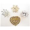 Image 2 : LOT OF 4 COSTUME JEWELRY BROOCHES