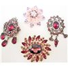 Image 1 : LOT OF 4 COSTUME JEWELRY BROOCHES