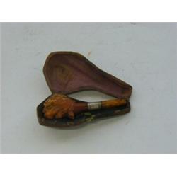 A CASED MEERSCHAUM CHEROOT TUBE, terrier's head, length 7cm  30-50
