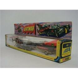 A BOXED CORGI TOYS BATMAN GIFT SET, No.40, Batmobile, six figures, Batboat, trailer and helicopte