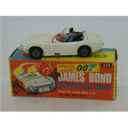 A BOXED CORGI TOYS JAMES BOND TOYOTA 2000 GT, No.336, from 'You Only Live Twice', two figures, fo