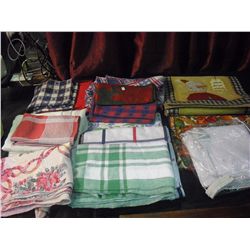 Dining Room Linens (Napkins & Table Cloths)