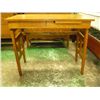 Image 1 : Oak Traveling Desk