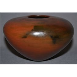 NAVAJO POTTERY VASE