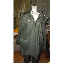RAIN GEAR - GREEN 2PC - XL RETAIL $100 - BUY NOW IN HOUSE - $35 EA SET