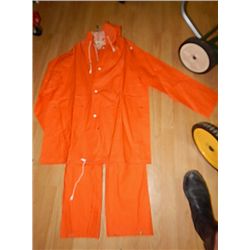 RAIN GEAR - ORANGE 2PC - M RETAIL $100 - BUY NOW IN HOUSE - $35 EA SET