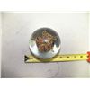 Image 2 : Flower Glass Paperweight
