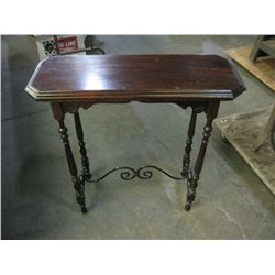 Vintage sofa table.  Very Nice.