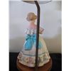 Image 3 : Beautiful Figural Girl Lamp