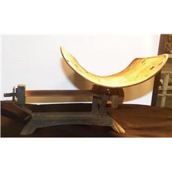 Vintage Baby Balance Scale