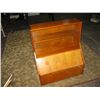 Image 2 : Vintage Shelf Toy Box