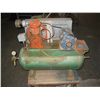 Image 2 : 20 gallon electric compressor.