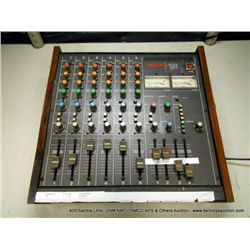 TASCAM 106 AUDIO MIXER (print sequence:) 726913