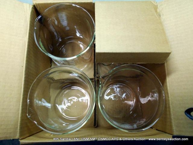 Pyrex Box Lab BOX: PYREX LAB GLASSWARE