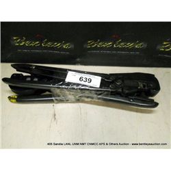 LOT: WIRE CRIMPERS