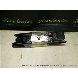 LOT: WIRE CRIMPERS