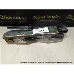 LOT: WIRE CRIMPERS