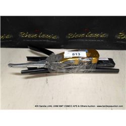 LOT: WIRE CRIMPERS