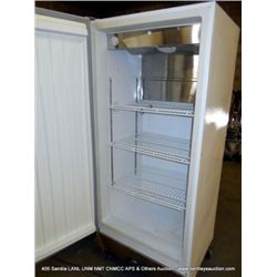 FRIGIDAIRE F22CW9 COMMERCIAL FREEZER