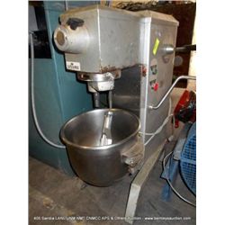 UNIVEX SR-M20 MIXER WITH BOWL (print sequence:) 2601