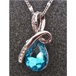 PLATINUM PLATED AUSTRIAN CRYSTAL PENDANT WITH CHAIN