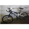 Image 1 : BLUE CCM VANDAL 21 SPD FULL SUSP MOUNTAIN BIKE