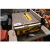Image 1 : DEWALT 10'' PORTABLE TABLE SAW