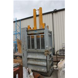 LARGE COMMERCIAL COMPACTOR