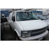 Image 2 : 2002 CHEVROLET ASTRO AWD, VAN, WHITE, VIN # 1GCDL19XX2B154091