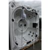 Image 2 : CAL SPAS NEW AGE SERIES HOT TUB WITH STERLING SILVER INTERIOR AND MIDNIGHT BLACK 7.5' CABINET C/W