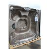 Image 2 : CAL SPAS FAMILY SERIES HOT TUB WITH CINNABAR INTERIOR AND PREFERRED SMOKE 7.5' CABINET C/W